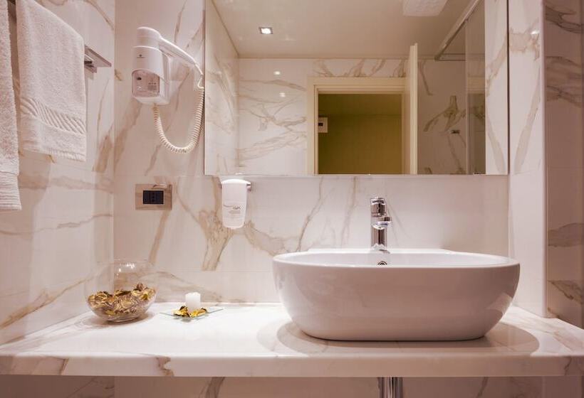 Habitación Deluxe, Touring