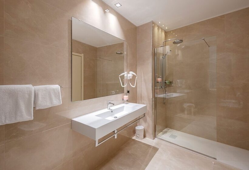 Habitación Deluxe, Touring