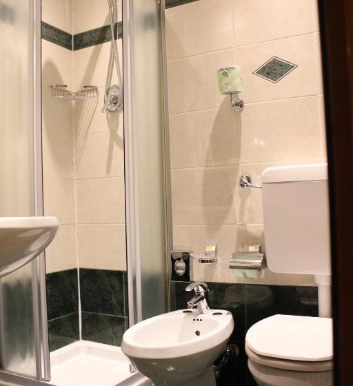 اتاق استاندارد یک نفره, Touring