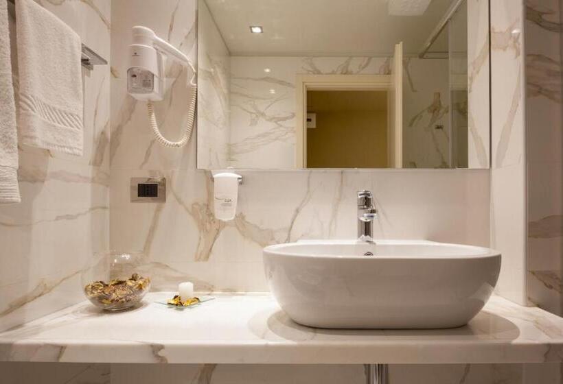Habitación Deluxe, Touring