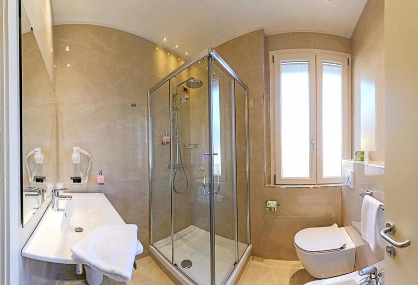 Habitación Deluxe, Touring
