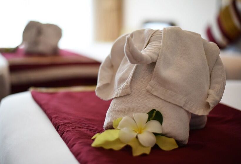 디럭스 룸, Ramada By Wyndham Aonang Krabi