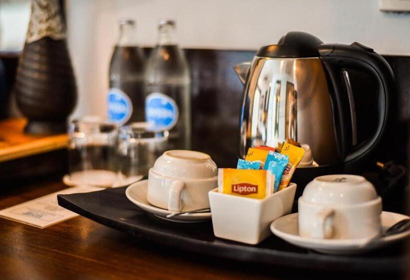 디럭스 룸, Ramada By Wyndham Aonang Krabi