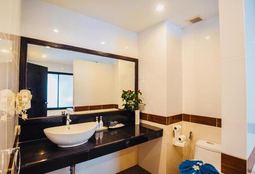 풀장 전망 디럭스 룸, Ramada By Wyndham Aonang Krabi