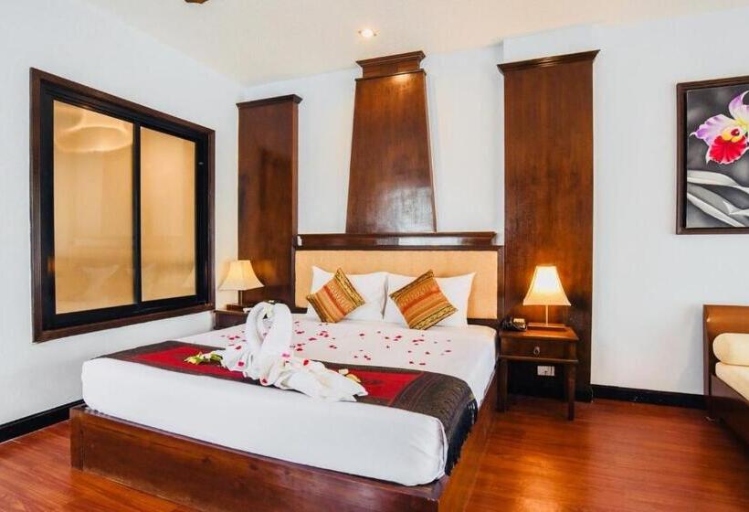 اتاق لوکس با چشمانداز استخر, Ramada By Wyndham Aonang Krabi