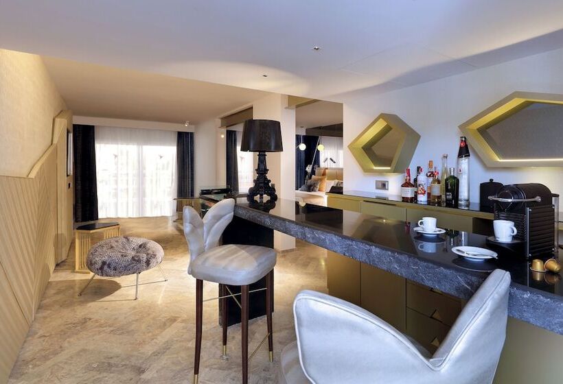 سوئیت کلوب با چشم‌انداز, Ushuaïa Ibiza Beach Hotel - Adults Only