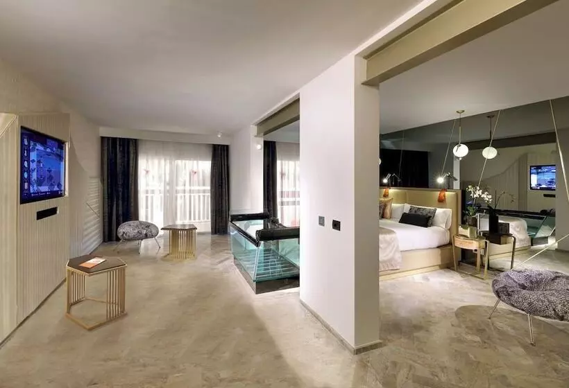 سوئیت کلوب با چشم‌انداز, Ushuaïa Ibiza Beach Hotel - Adults Only