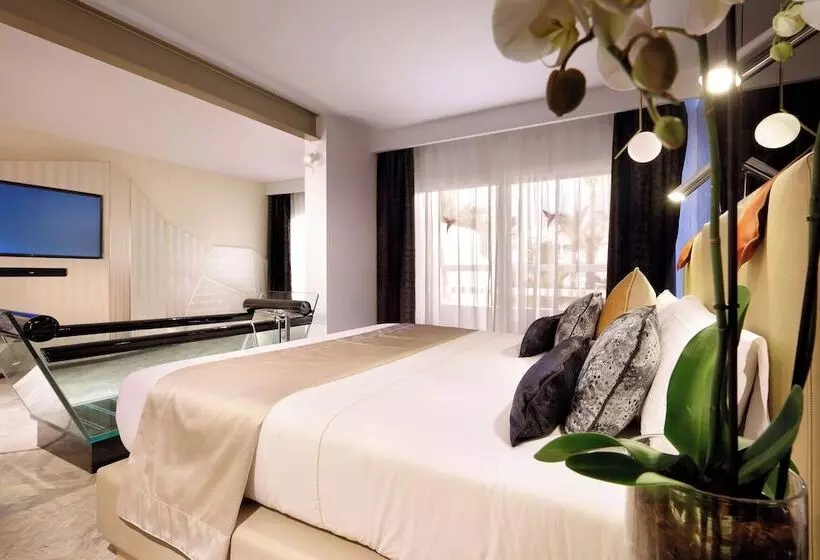 سوئیت کلوب با چشم‌انداز, Ushuaïa Ibiza Beach Hotel - Adults Only