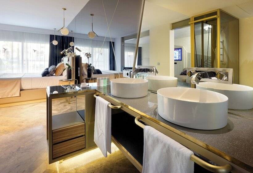 سوئیت کلوب با چشم‌انداز, Ushuaïa Ibiza Beach Hotel - Adults Only
