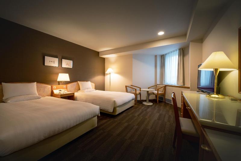 スタンダードトリプルルーム, Air Terminal