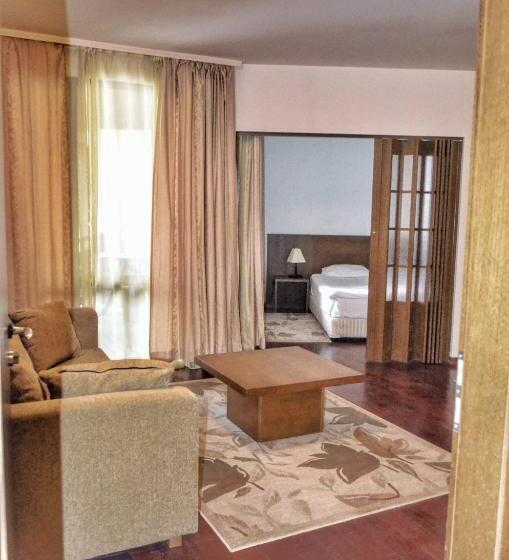Апартаменты 2 Спальни, Bellevue Residence Apartments