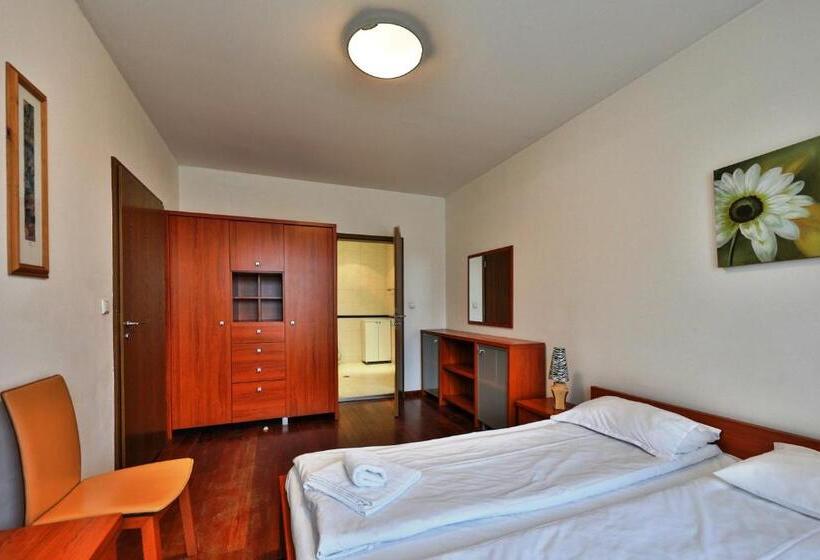 Апартаменты 2 Спальни, Bellevue Residence Apartments