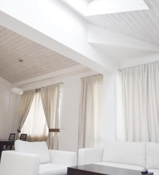 דירת חדר, Bellevue Residence Apartments