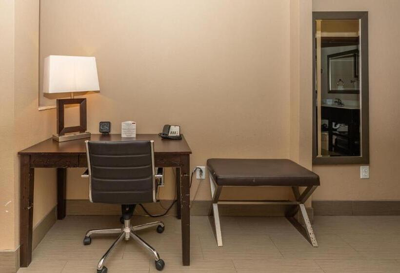 Люкс Адаптированный для Инвалидов, Comfort Suites Houston West At Clay Road