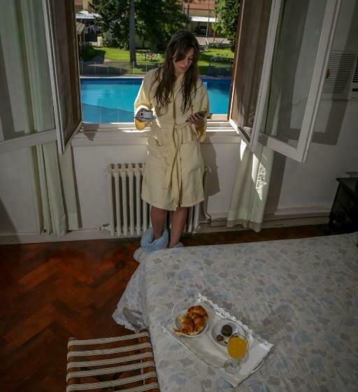 スタンダードルーム, Dos Venados