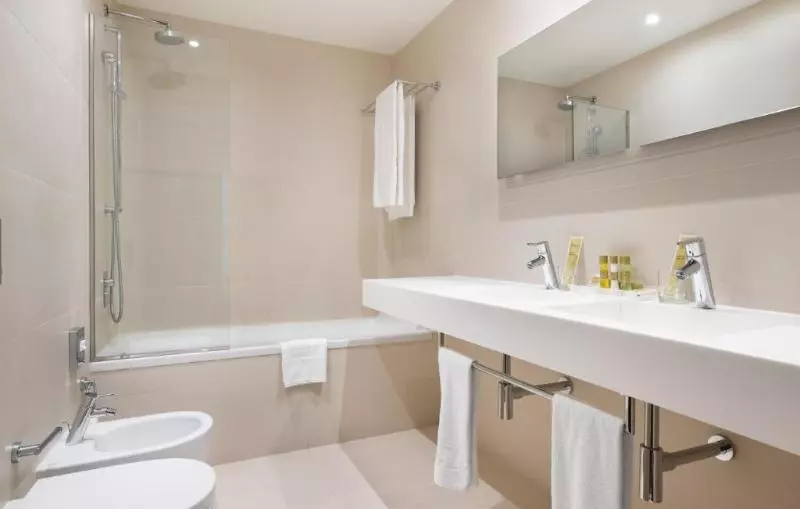 سوییت جونیور, Eurostars Mar De Vigo