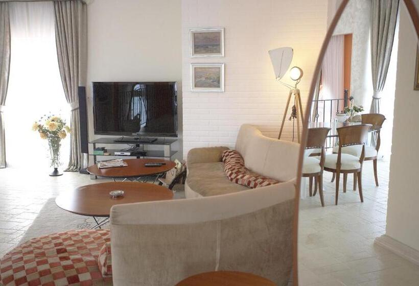 １ベッドルームのデラックスアパートメント, Festa Via Pontica