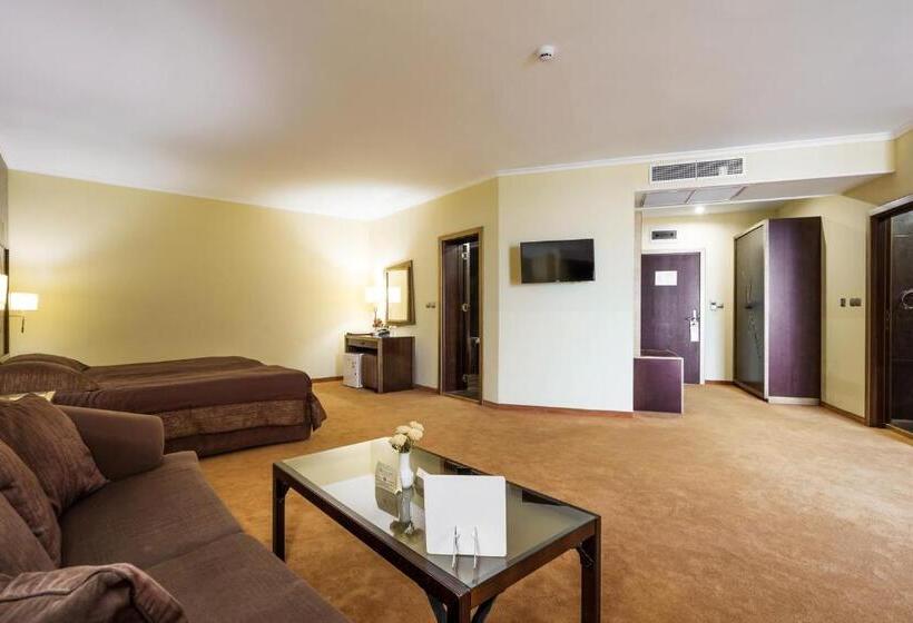 ファミリールーム, Festa Via Pontica