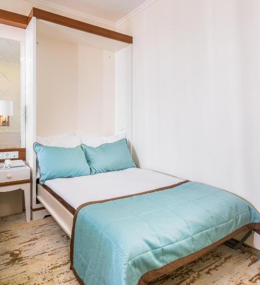 スタンダードルーム, Festa Via Pontica