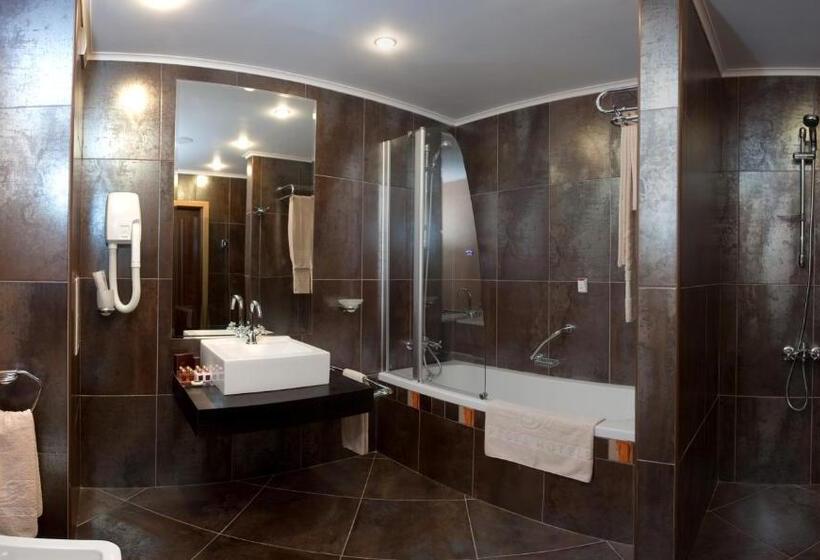 デラックスルーム, Festa Via Pontica