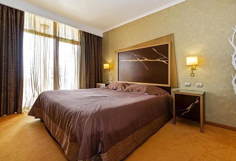 デラックスルーム, Festa Via Pontica