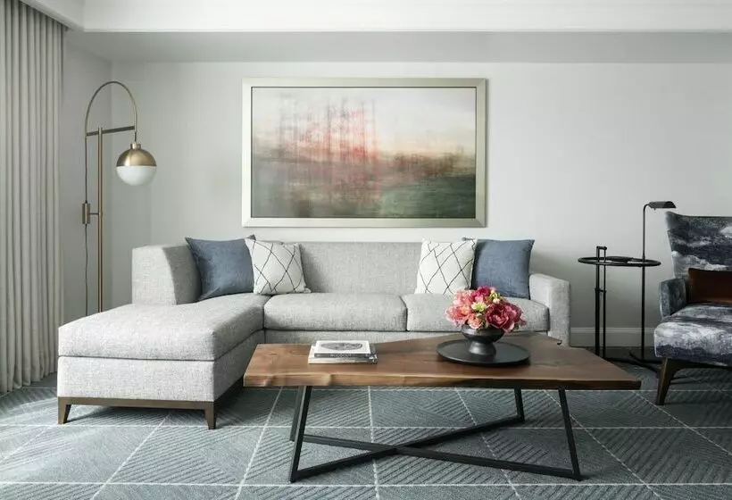 سوییت سوپریور, Four Seasons Hotel San Francisco