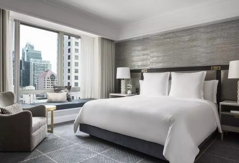 سوئیت پریمیوم, Four Seasons Hotel San Francisco