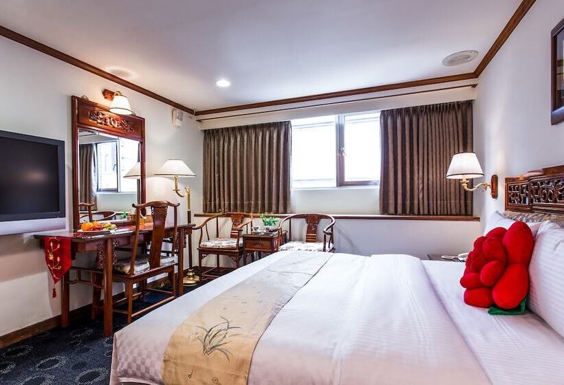 اتاق لوکس, Han She