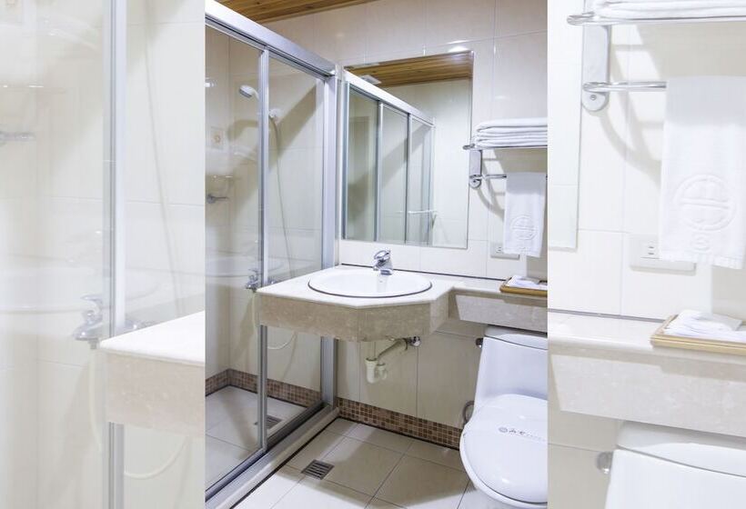 اتاق لوکس, Han She