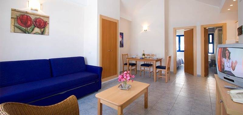 اتاق سوپریور خانوادگی, Han She