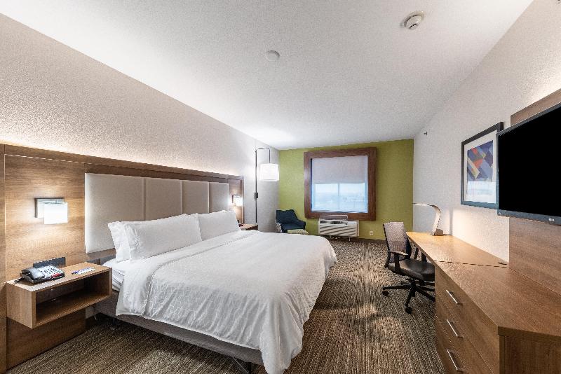 חדר סטנדרט עם מיטת קינג, Holiday Inn Express & Suites Fort Worth Fossil Creek, An Ihg