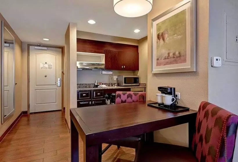 身障者適用スイートルーム, Homewood Suites By Hilton Albuquerque Airport