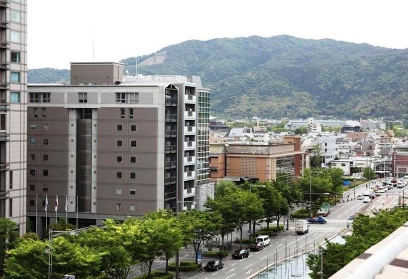 اتاق سوپریور سه تخته, Honnoji