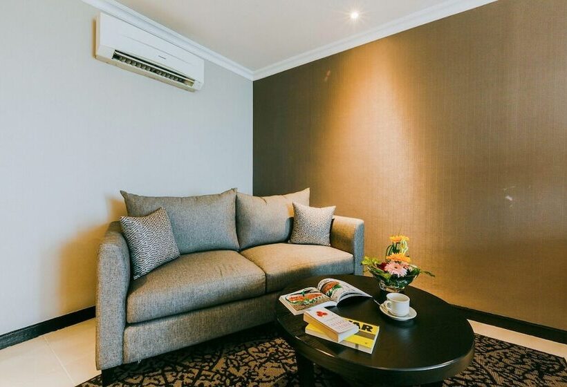 스탠다드 스튜디오, Kristal Hotel Jakarta