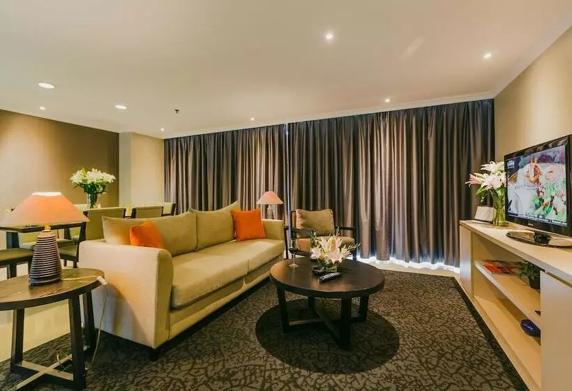 デラックススイートの３ベッドルーム, Kristal Hotel Jakarta