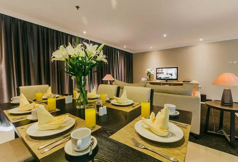 デラックススイートの３ベッドルーム, Kristal Hotel Jakarta