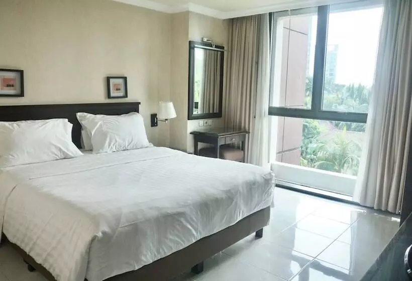 スーペリアスイートの３ベッドルーム, Kristal Hotel Jakarta