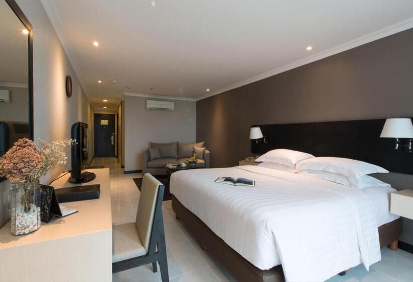 스탠다드 스튜디오 정원 전망, Kristal Hotel Jakarta