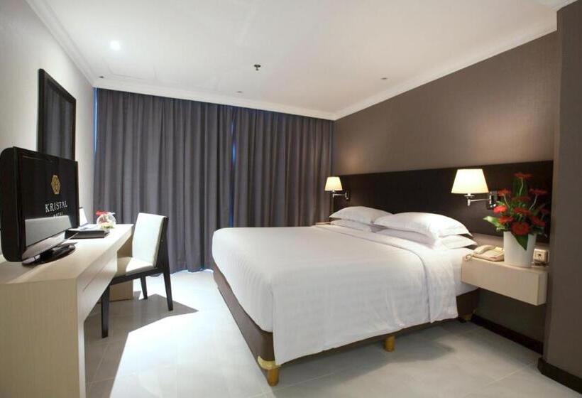 Студио Стандарт Вид на Бассейн, Kristal Hotel Jakarta