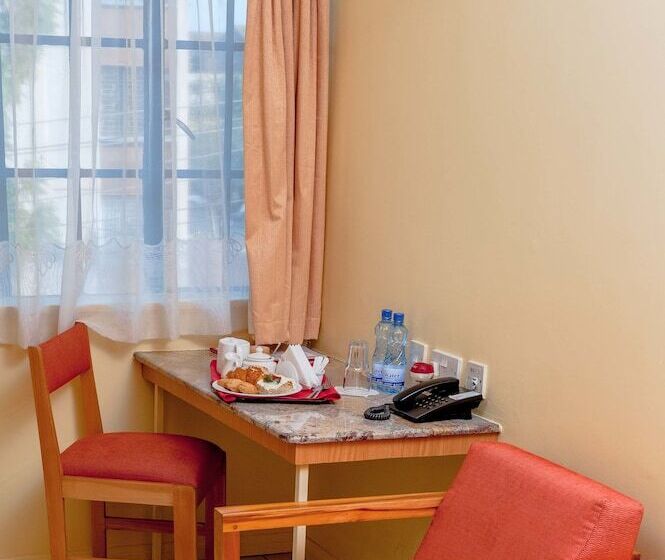 اتاق استاندارد, Mvuli House