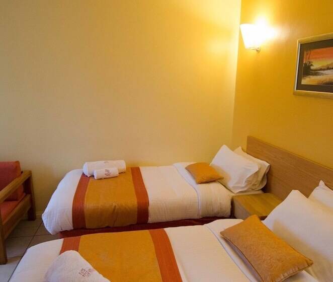 اتاق استاندارد, Mvuli House