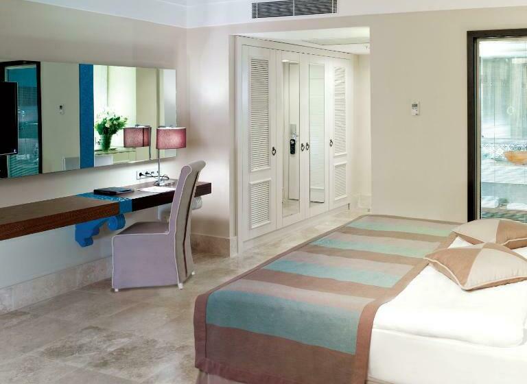 オーシャンビュースタンダードルーム, Paloma Pasha