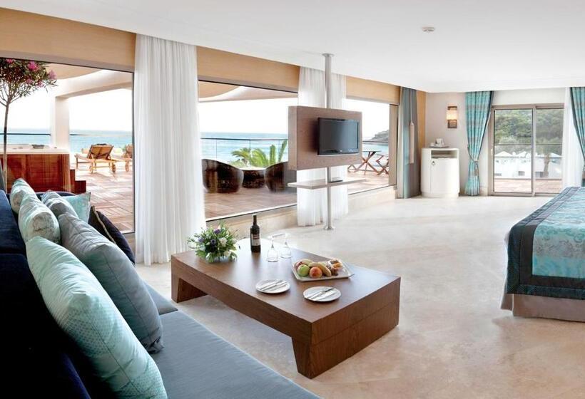 テラス付スイート, Paloma Pasha