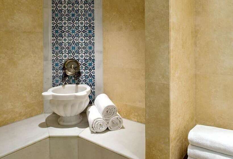 テラス付スイート, Paloma Pasha