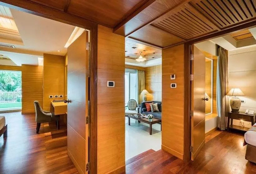 سوئیت خانواده 2 خوابه, Royal Cliff Beach Terrace Pattaya