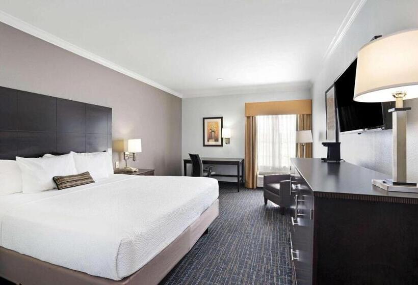 身障者適用キングサイズベッドルーム, Sonesta Essential Houston Westchase