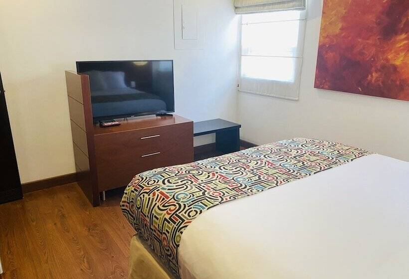 スイート, Retiro 84 By Mij