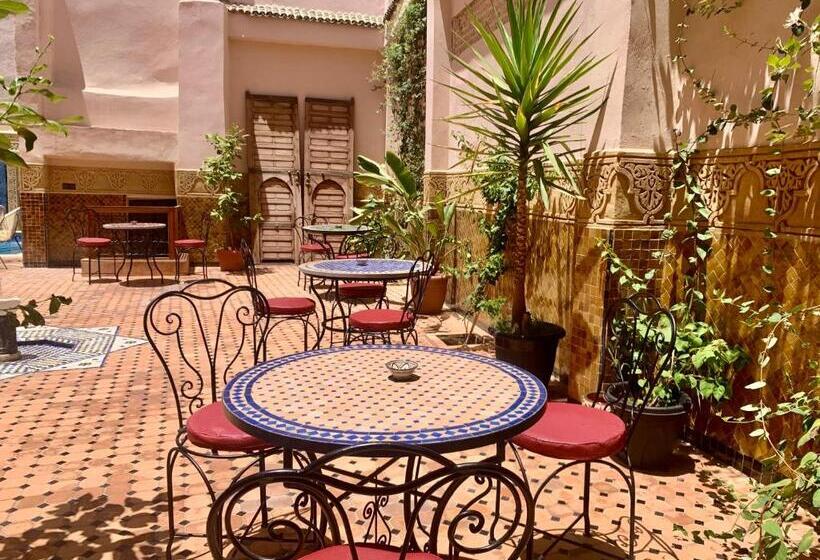 스탠다드 발코니 룸, Riad Zahraa Al Ismailia