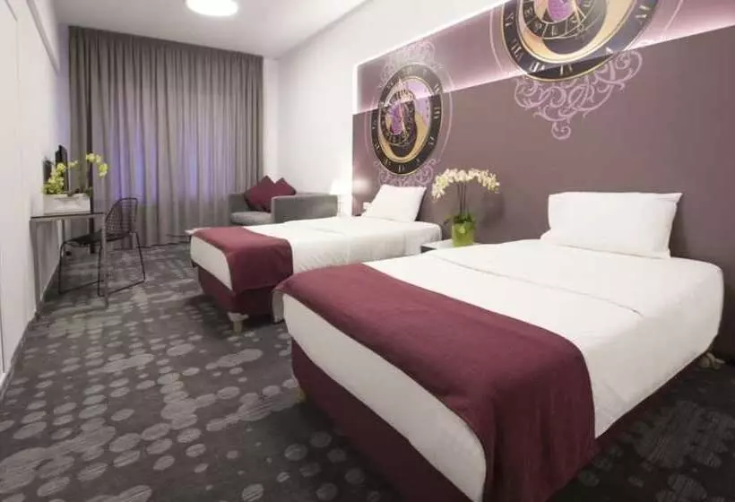 اتاق لوکس, 35 Rooms