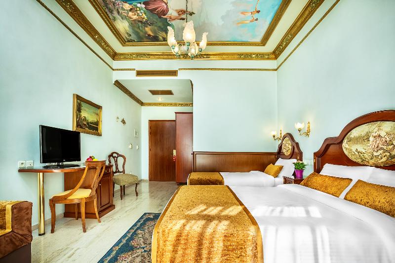غرفة كومفورت ثلاثية, Imperial Palace Classical Hotel Thessaloniki